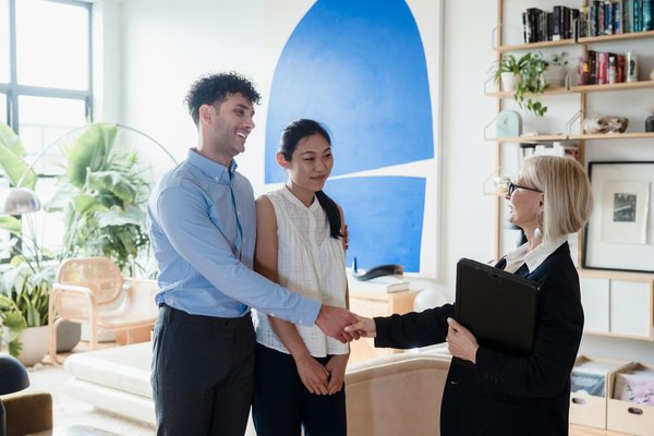 Maximizing Impact: Strategies for UK Tourism Boards to Leverage Social Media Influencers