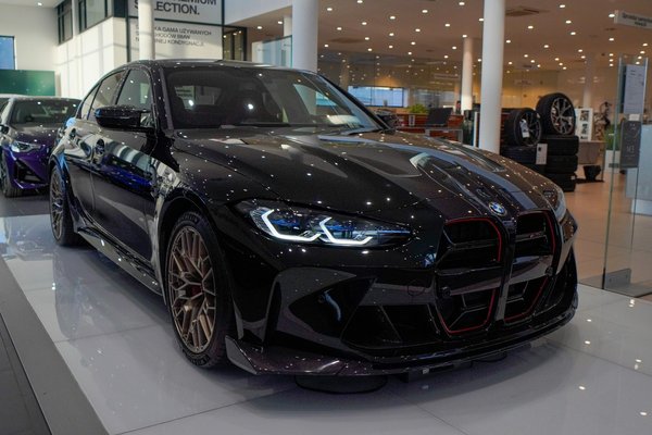 Top Strategies for UK Car Dealerships Embracing the Electric Vehicle Revolution